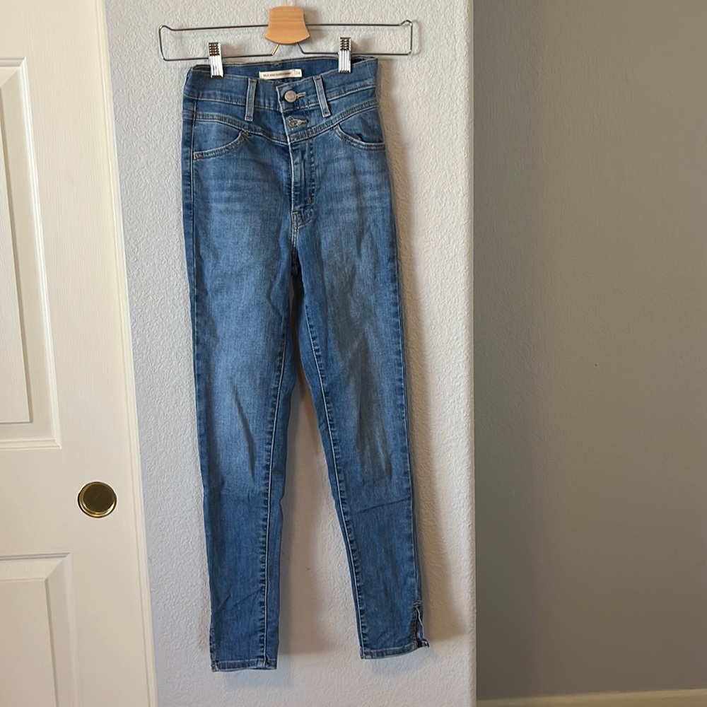 Levi’s Mile High Skinny Jean
